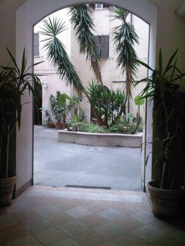 Roma Prince Inn Accommodation المظهر الخارجي الصورة